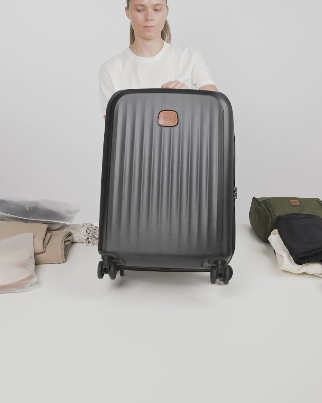 Bric's Taormina Expandable Carry-On Spinner video